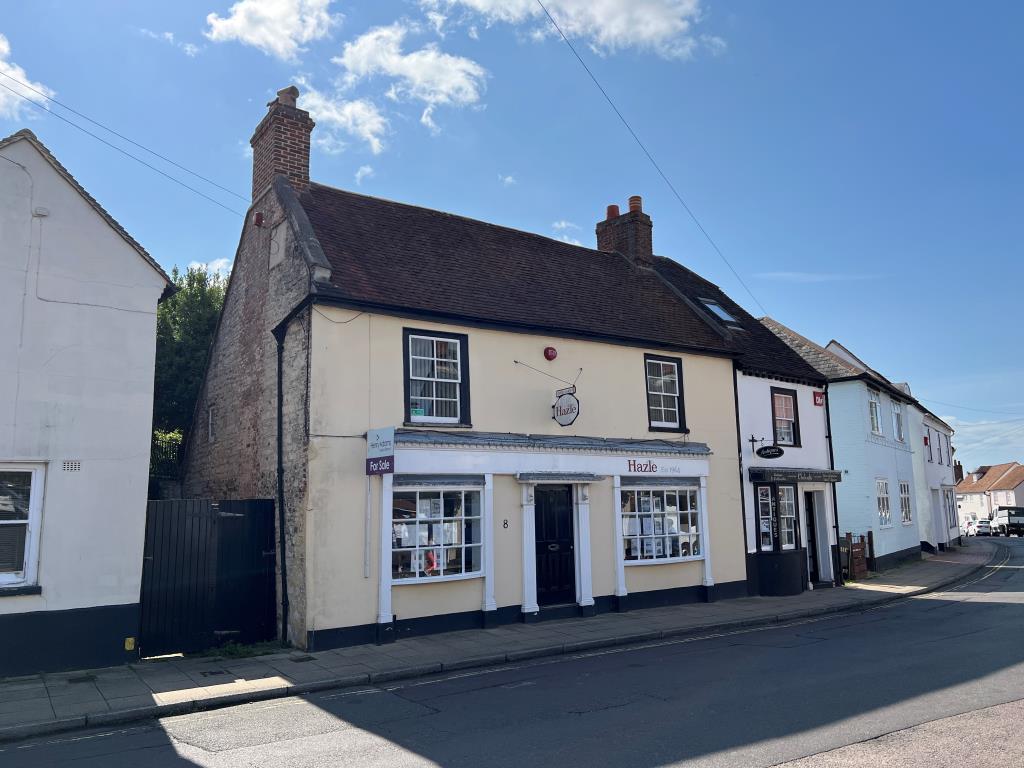 Lot: 30 - FREEHOLD BUILDING CLOSE TO THE HARBOUR WITH PLANNING FOR RESIDENTIAL CONVERSION - Front elevation and South Street looking South